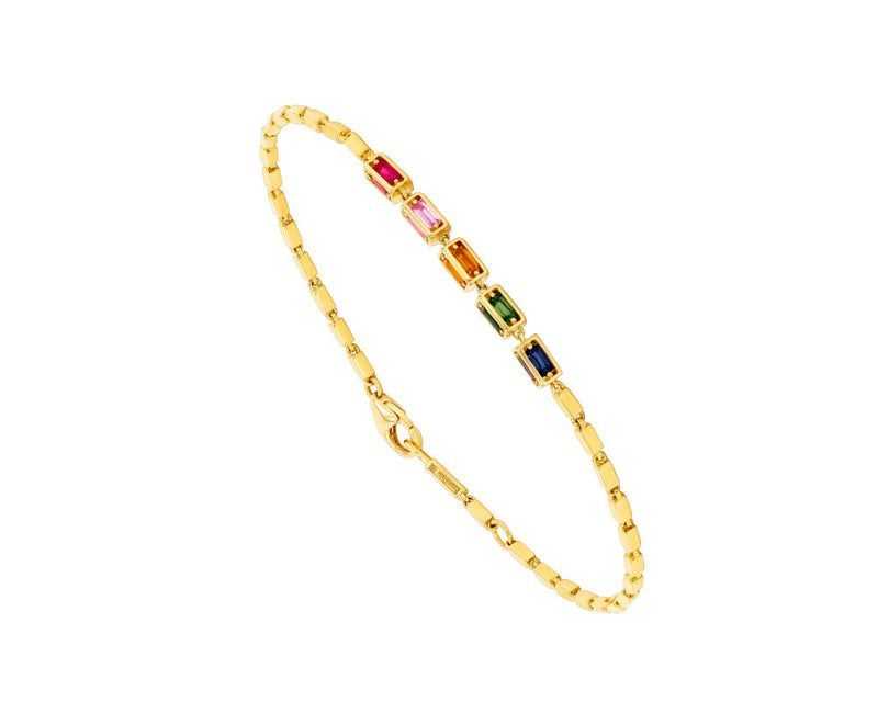 shop-women-gold-bracelets-for-the-spring-season