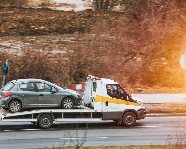 reliable-flatbed-towing-in-orlando-adam-towing-recovery