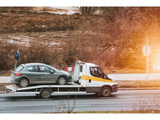 reliable-flatbed-towing-in-orlando-adam-towing-recovery-small-0