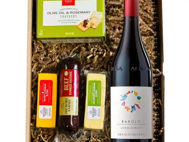 show-your-gratitude-with-an-employee-appreciation-gift-basket