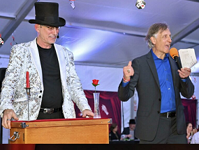 corporate-event-magician-in-houston-tx