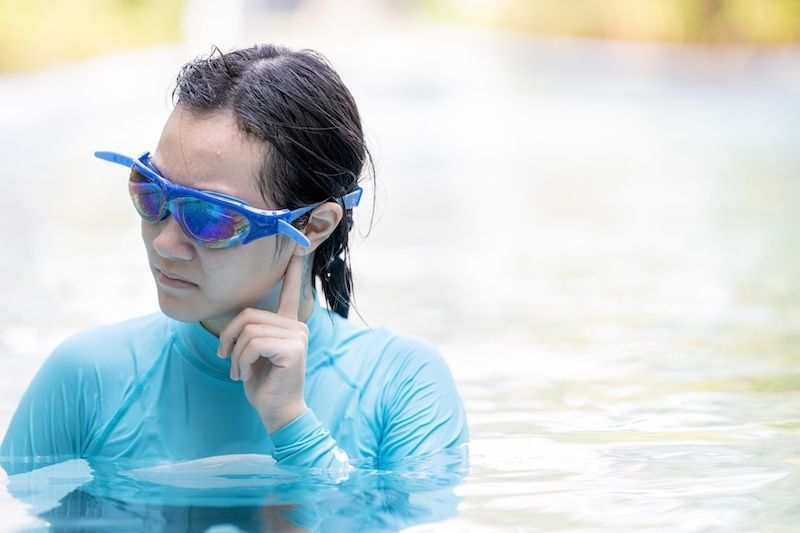 what-to-do-if-water-gets-stuck-in-your-ear-big-0