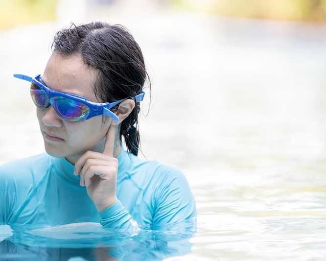 what-to-do-if-water-gets-stuck-in-your-ear