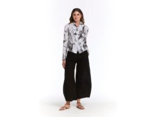 shop-womens-tops-and-blouses-for-chic-everyday-style-small-0
