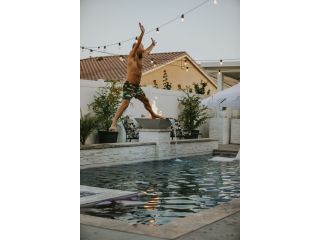 riverside-custom-pool-builder-luxury-pool-design-small-0