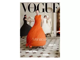 buy-vogue-italia-magazine-subscription-magazine-cafe-store-small-0