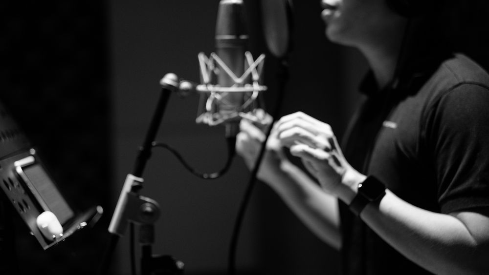 premium-voice-over-services-with-fast-turnaround-big-0