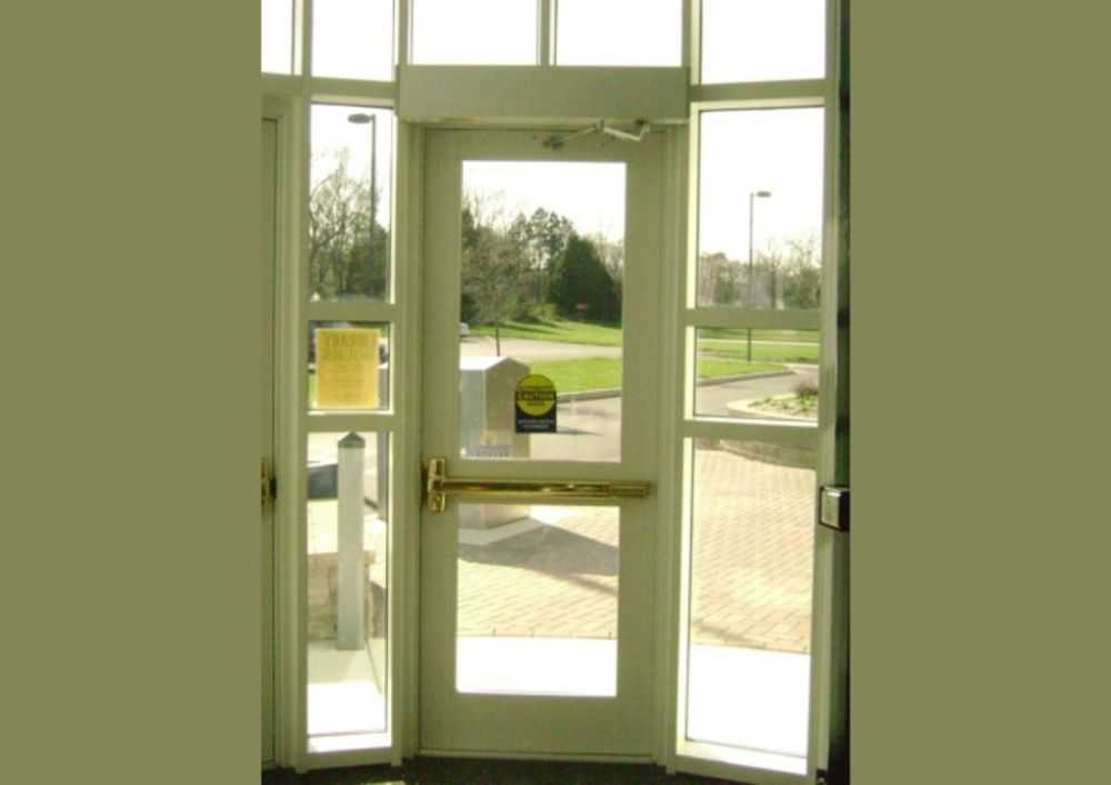 business-ada-door-installation-services-big-0
