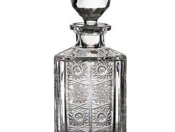 crystal-whiskey-decanter-set-distinct-bar-statement