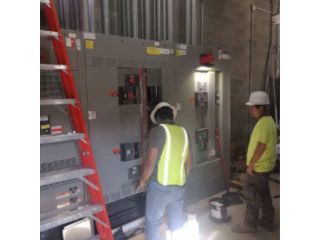 industrial-electrician-small-0