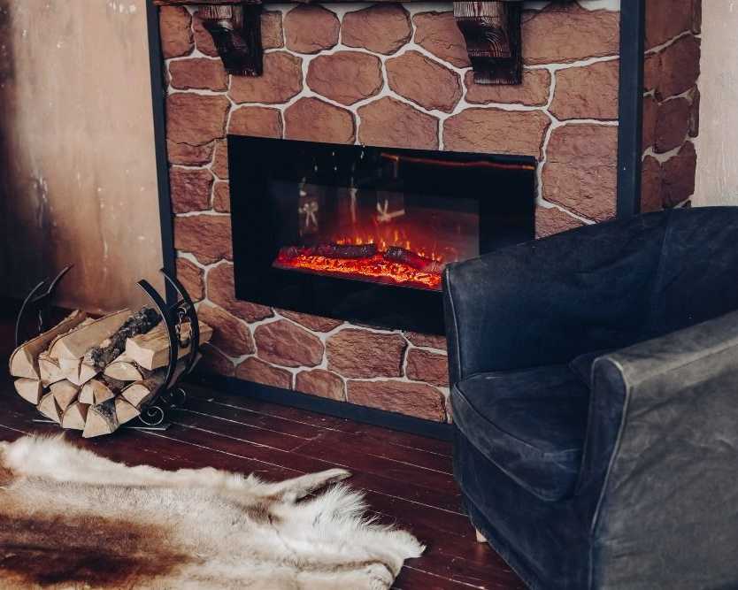elevate-your-living-room-with-modern-fireplace-solutions