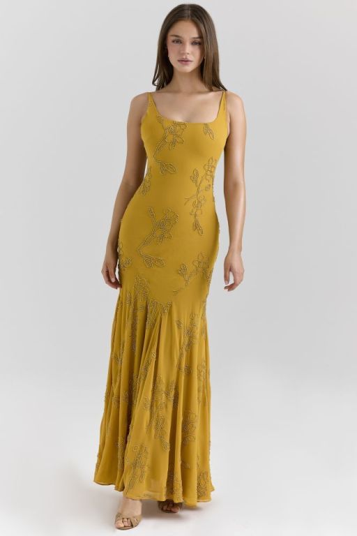 best-clothes-for-your-body-shape-dress-with-confidence-big-0