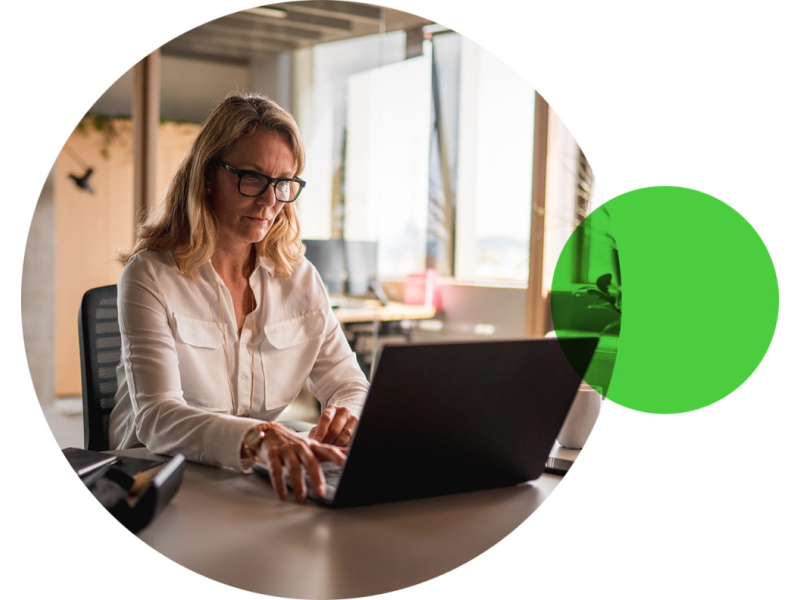 payroll-administrator-canada-reliable-payroll-services-small-0