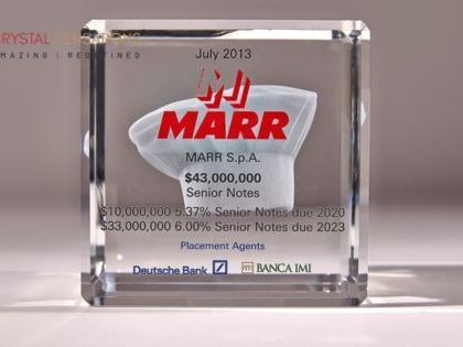 luxury-custom-crystal-trophy-for-business-excellence