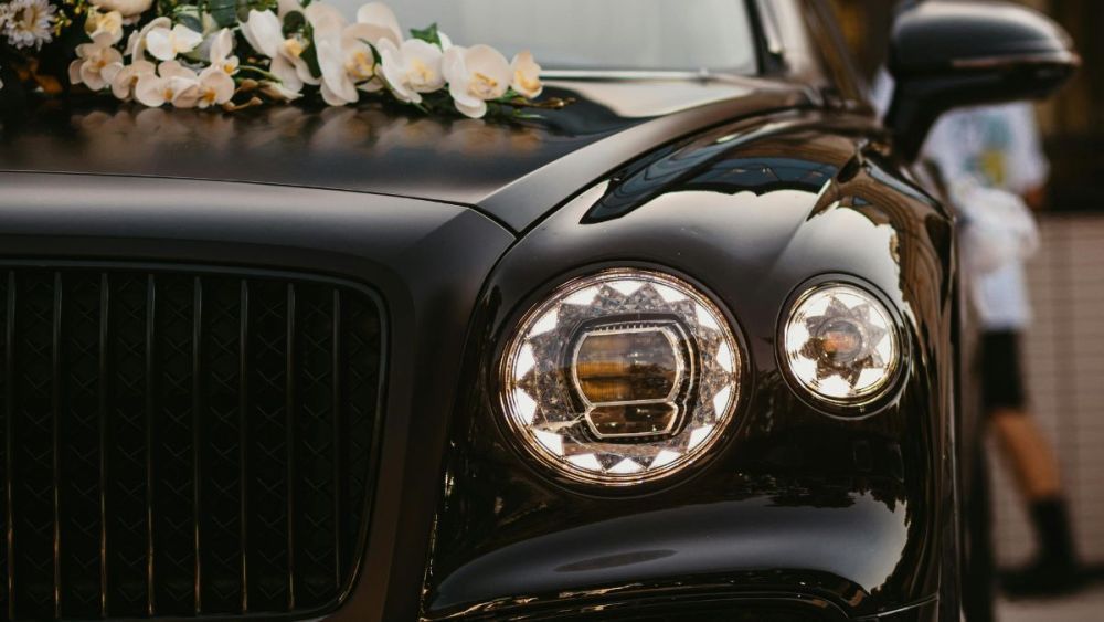 wedding-car-hire-book-luxury-wedding-cars-with-airtraveler-big-0