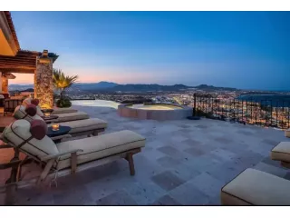 experience-luxury-privacy-in-paradise-small-1