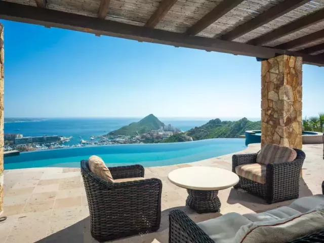 luxury-dining-in-your-own-paradise