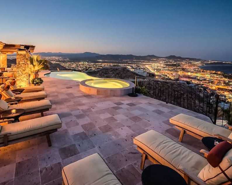 stay-close-to-the-heart-of-cabo