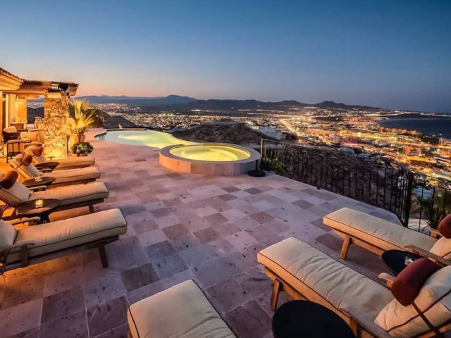 stay-close-to-the-heart-of-cabo