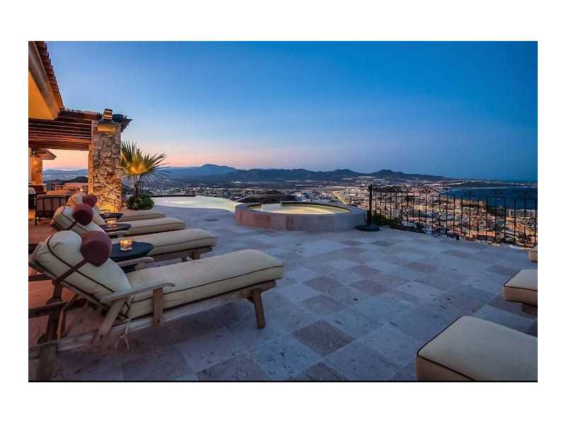 stay-close-to-the-heart-of-cabo-small-1