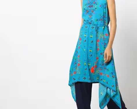 floral-print-hankerchief-dress