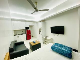 hassle-free-living-in-bashundhara-modern-1bhk-for-rent-small-1