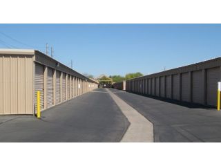 storage-facilities-gilbert-secure-convenient-solutions-small-0