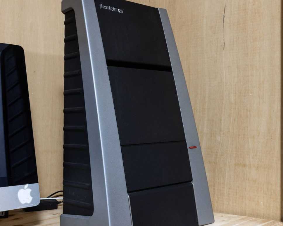 hasselblad-flextight-x5-photo-scanner