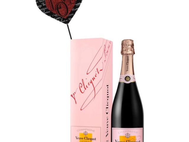 elegant-wine-gift-set-in-ca-for-thoughtful-gifting