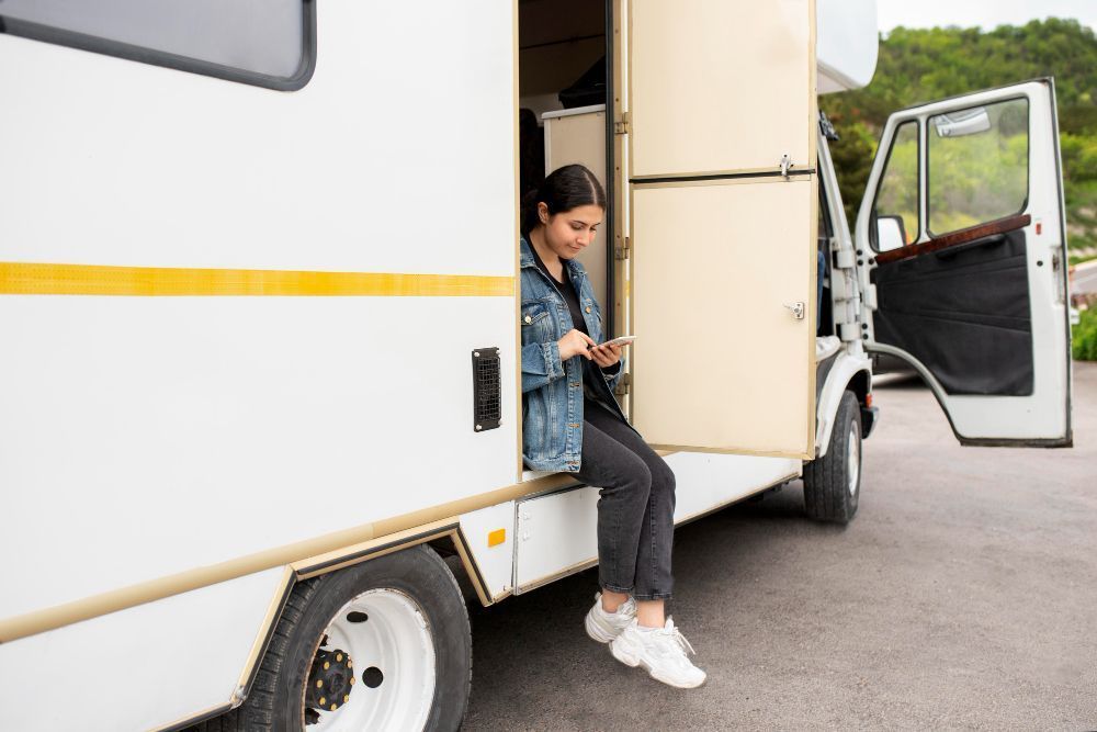 electric-cargo-vans-built-for-efficient-commercial-transport-big-1