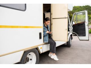 electric-cargo-vans-built-for-efficient-commercial-transport-small-1