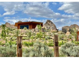 a-hidden-ghost-town-escape-in-the-california-desert-small-1