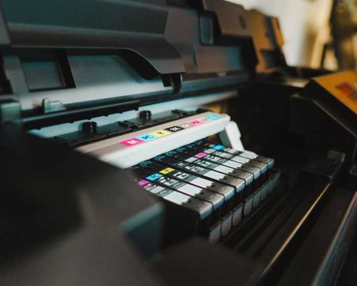 stickers-printing-custom-stickers-glass-stickers-printing