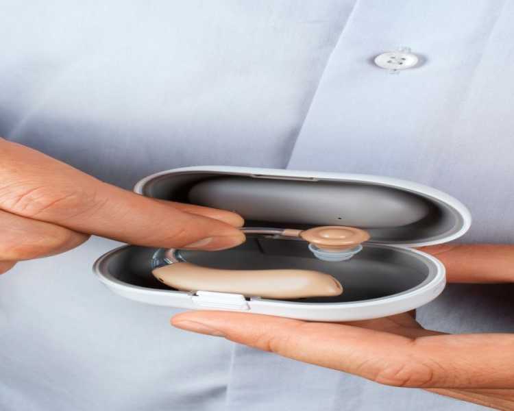 professional-audiologist-in-uk-for-complete-hearing-care