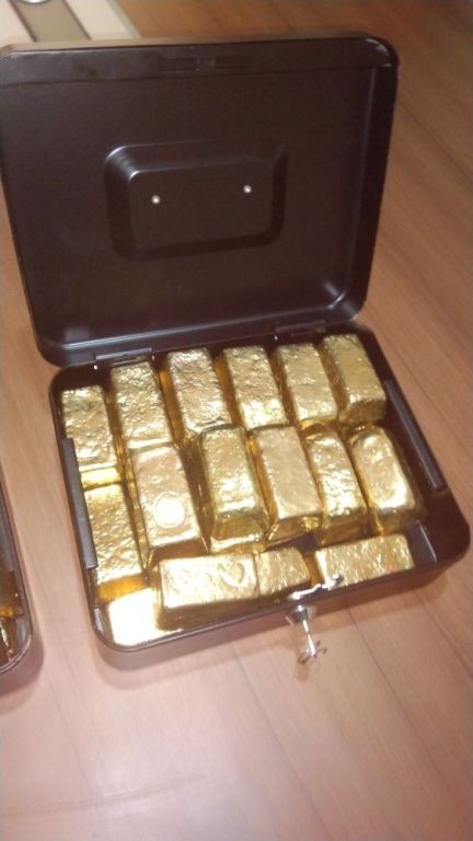 premium-gold-bars-buy-raw-gold-bars-gold-samples-big-1