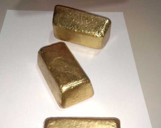 premium-gold-bars-buy-raw-gold-bars-gold-samples