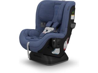 buy-convertible-car-seats-this-spring-season-small-0