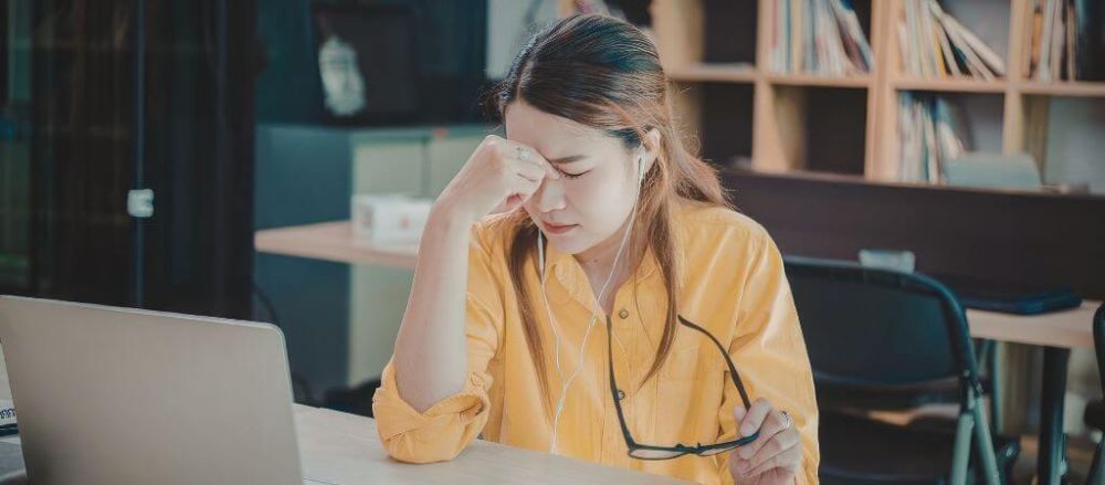 adrenal-fatigue-vs-burnout-symptoms-causes-recovery-big-0