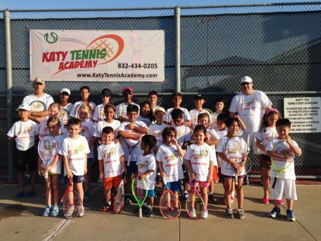top-tennis-academy-near-katy-for-players