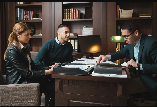 looking-for-the-best-legal-lawyers-near-you-call-now-big-0