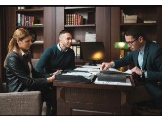 looking-for-the-best-legal-lawyers-near-you-call-now-small-0
