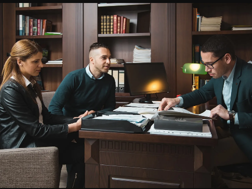 looking-for-the-best-legal-lawyers-near-you-call-now