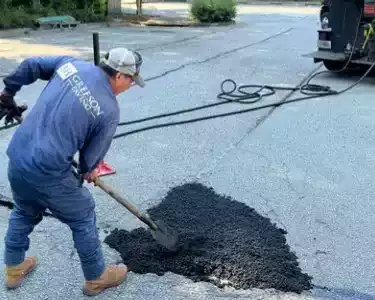 marietta-asphalt-crack-repair