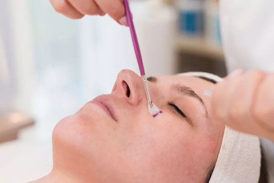 reveal-smooth-radiant-skin-with-dermaplaning-facial-los-angeles-big-0