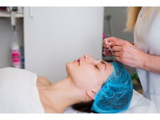 reveal-smooth-radiant-skin-with-dermaplaning-facial-los-angeles-small-1