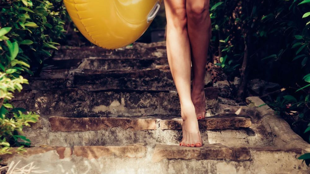 leg-waxing-services-seattle-big-0