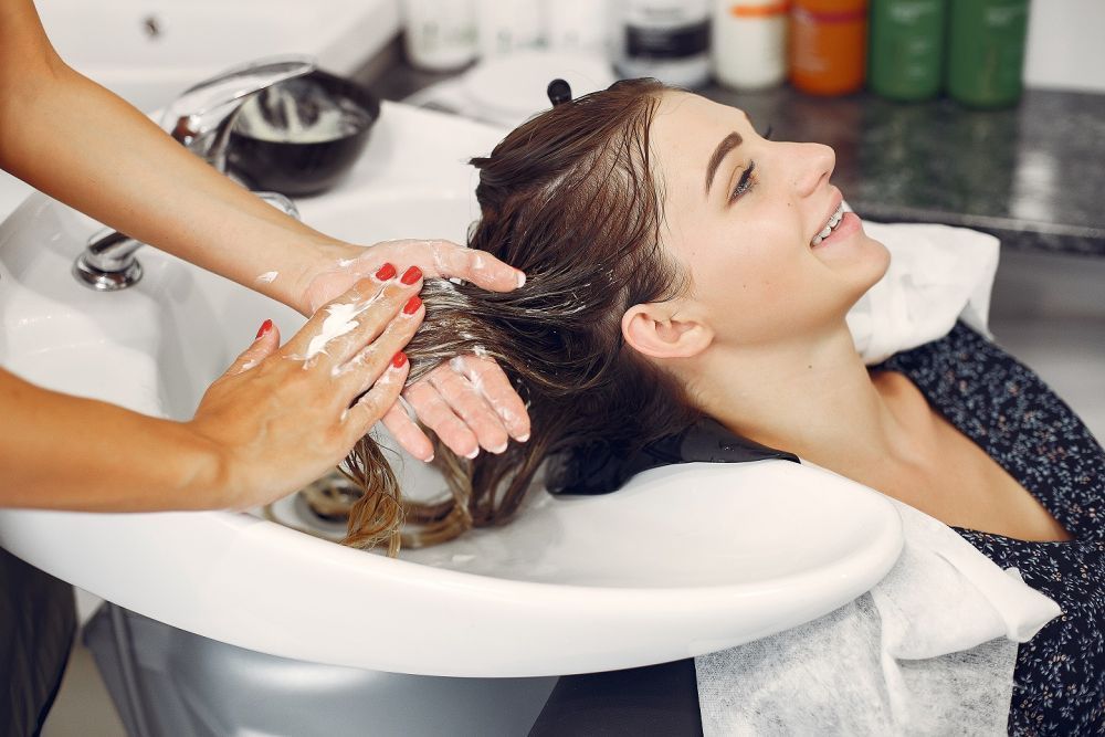 professional-keratin-smoothing-treatment-for-frizz-free-big-0