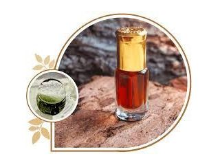 natural-agarwood-oil-supplier-for-premium-oud-wholesale-small-0