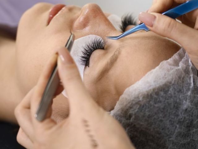 volume-lash-extensions-spring-hill
