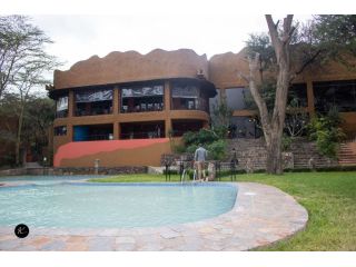 kenya-tours-for-photographers-chase-the-green-season-in-mombasa-small-0